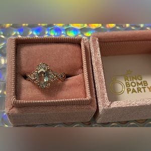 Ring bomb party size 7 Beautiful!